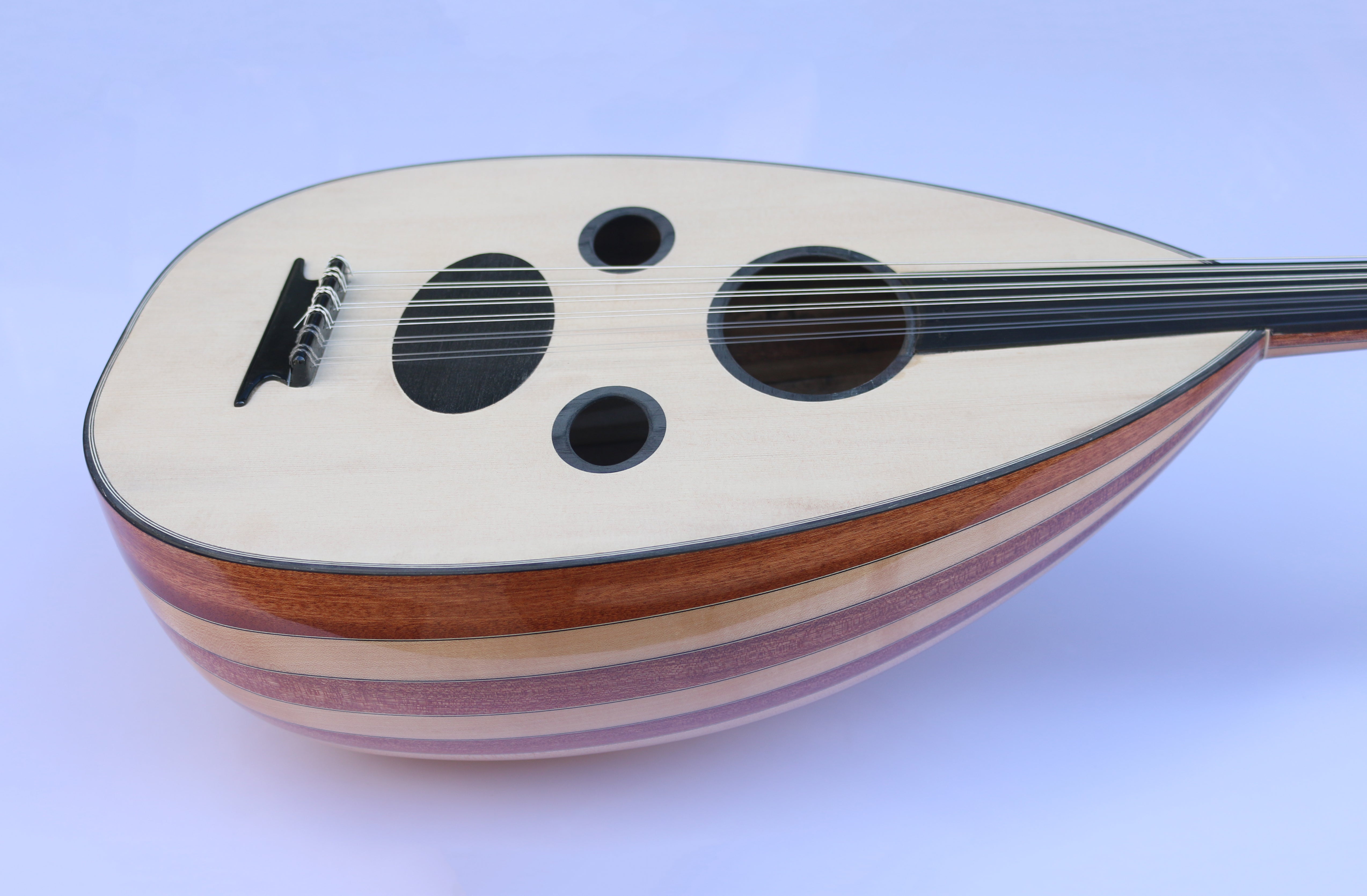 Oud árabe profesional A2 con protector de ébano y sonido árabe auténtico